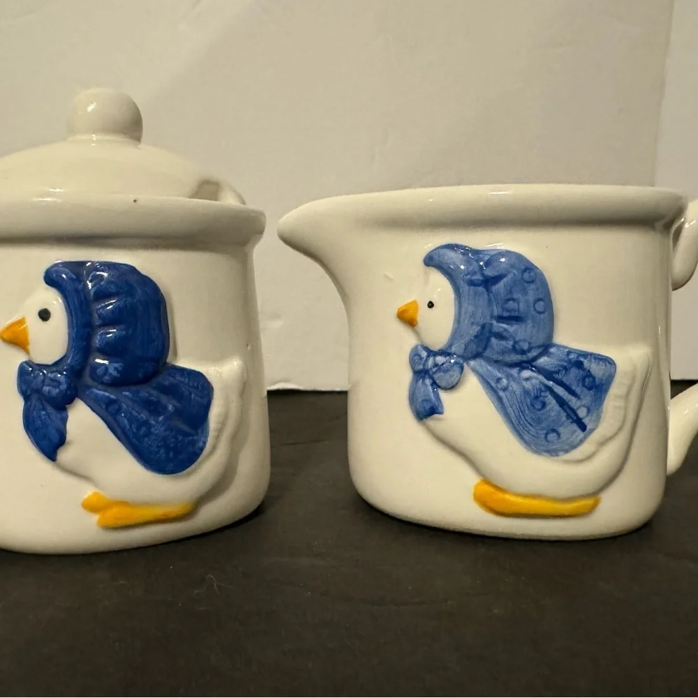 Vintage Blue Bonnet Geese Sugar and Creamer Set.